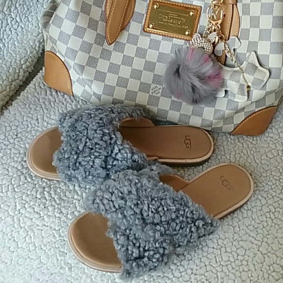 Brand New Uggs - Picture 2 of 5